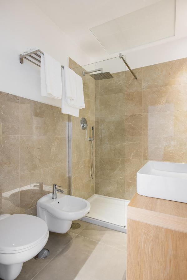 Lux Caracciolo Bed & Breakfast Napoli Ngoại thất bức ảnh